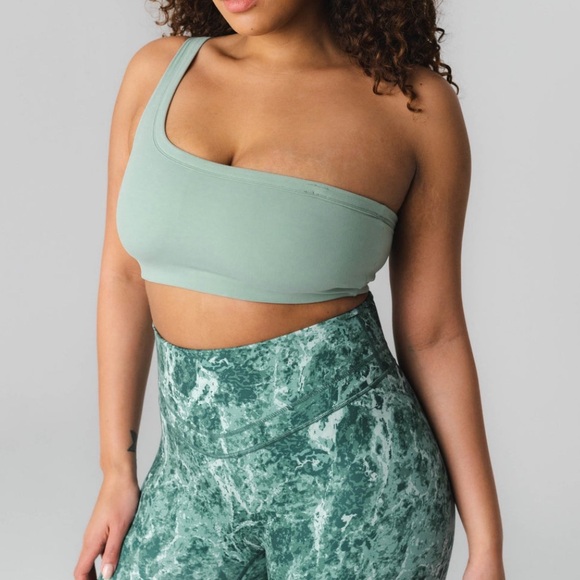 Vitality - Eucalyptus Asym Bra - Picture 2 of 5